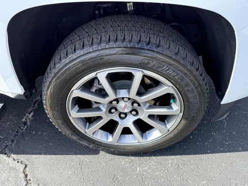 Used 2022 GMC Canyon Denali image 14