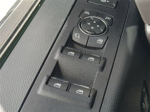 Used 2020 Ford F250 Platinum w/ FX4 Off-Road Package image 25