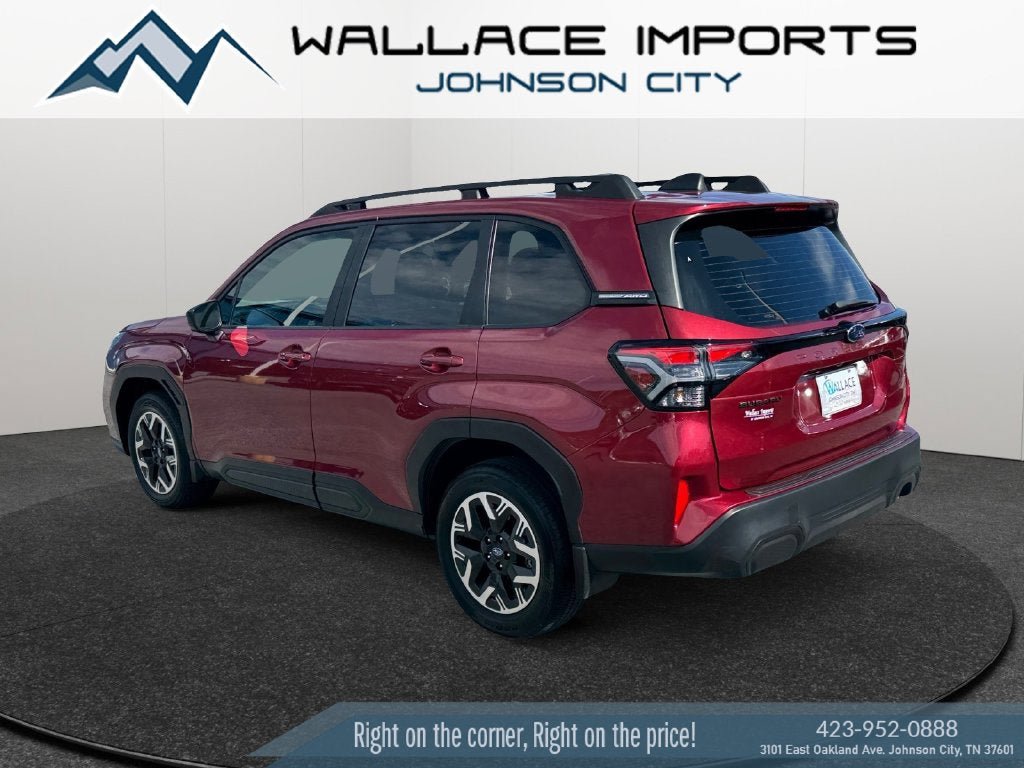 Used 2025 Subaru Forester AWD/4WD image 3