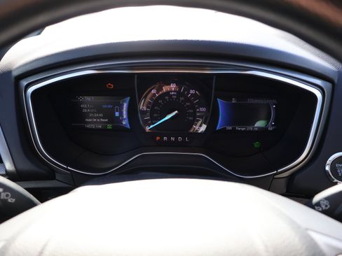 Used 2018 Ford Fusion S image 33