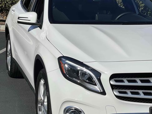 Used 2019 Mercedes-Benz GLA 250 4MATIC w/ Premium Package image 53