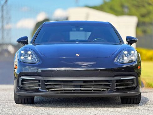 Used 2018 Porsche Panamera 4 AWD/4WD image 3