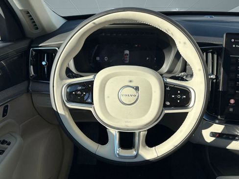 New 2026 Volvo XC90 B6 Ultra w/ Protection Package AWD/4WD image 16