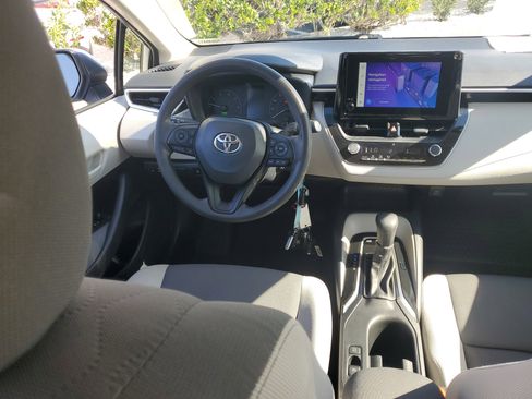 Used 2024 Toyota Corolla LE FWD image 16