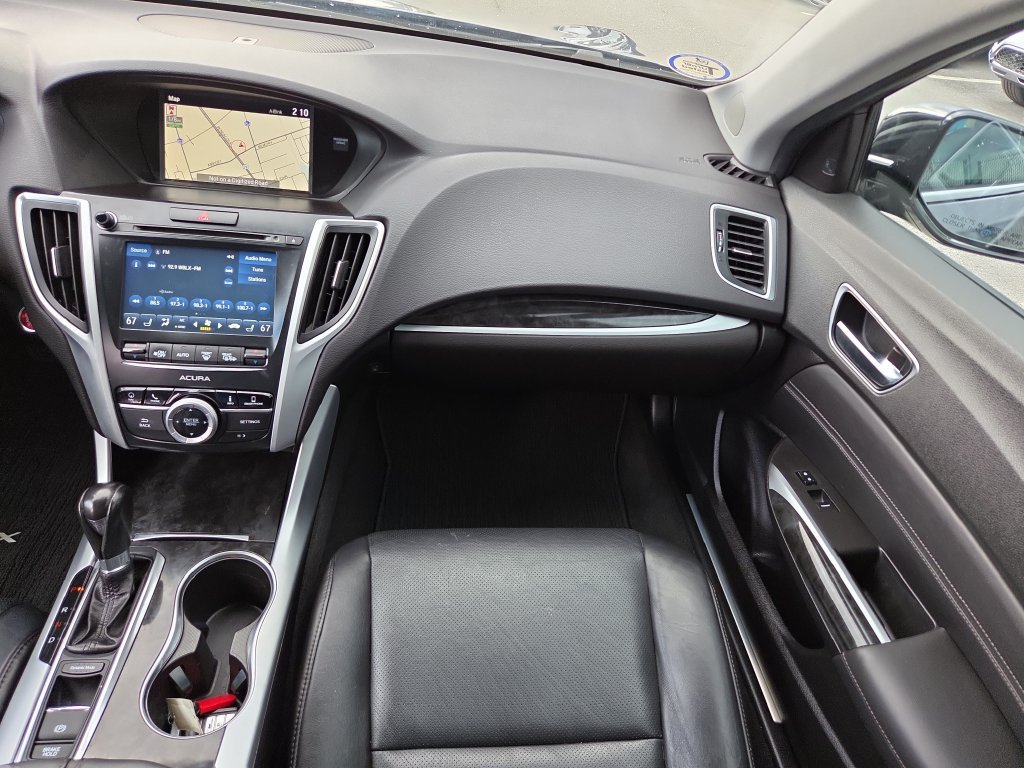Used 2020 Acura TLX w/ Technology Package FWD image 16