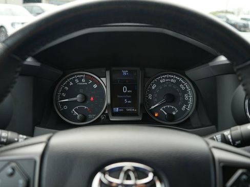 Used 2023 Toyota Tacoma TRD Sport AWD/4WD image 12