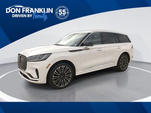 Used 2025 Lincoln Aviator Black Label image 1