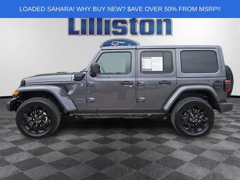 Used 2025 Jeep Wrangler Unlimited Sahara w/ Safety Group AWD/4WD image 7