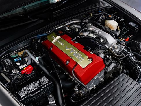 Used 2004 Honda S2000 image 38