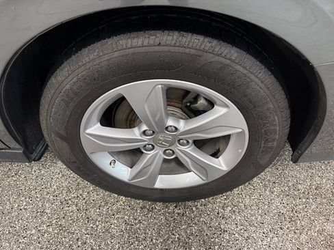 Used 2019 Honda Odyssey EX-L image 15