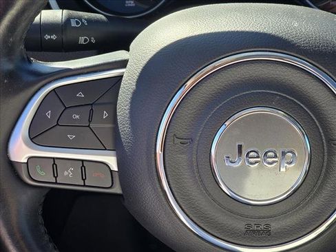 Used 2020 Jeep Compass Latitude image 17