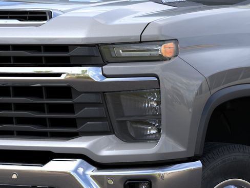 New 2026 Chevrolet Silverado 3500 LT w/ All Star Edition AWD/4WD image 10