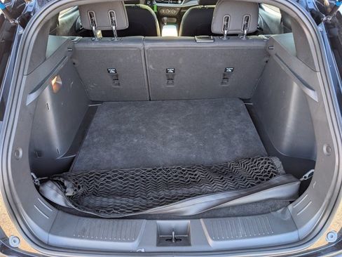 Used 2025 Chevrolet Trax RS w/ Sunroof Package image 14