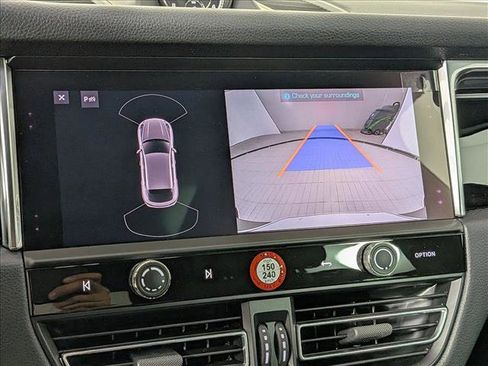 New 2026 Porsche Macan AWD/4WD image 19