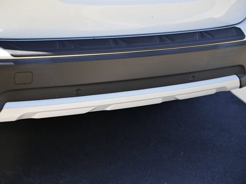 Used 2023 Subaru Outback Limited AWD/4WD image 9