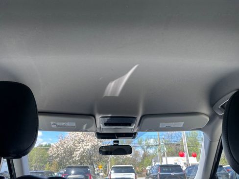 Used 2022 Mitsubishi Outlander SE AWD/4WD image 17
