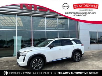 New 2026 Nissan Pathfinder Platinum