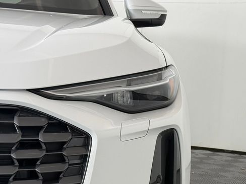 New 2025 Audi Q5 Premium Plus image 10