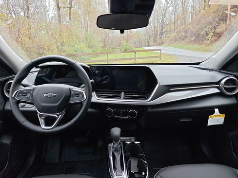 New 2026 Chevrolet Trax ACTIV image 14
