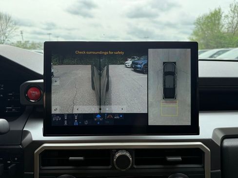 Used 2025 Toyota Tacoma TRD Sport w/ TRD Sport Premium Package image 43