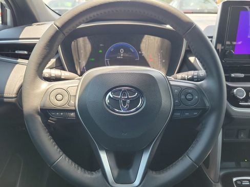 Used 2024 Toyota Corolla Cross AWD Hybrid w/ Convenience Package image 24
