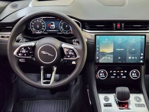 New 2026 Jaguar F-PACE R-Dynamic S AWD/4WD image 27