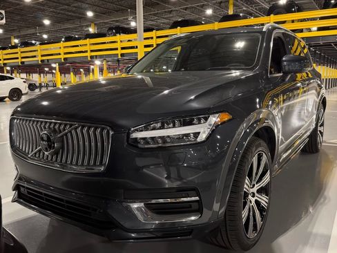 Used 2022 Volvo XC90 T8 Inscription w/ Advanced Package AWD/4WD image 1