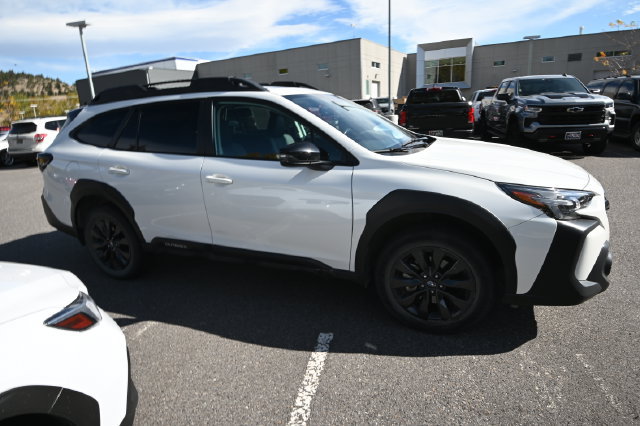 Used 2024 Subaru Outback Onyx Edition AWD/4WD image 6