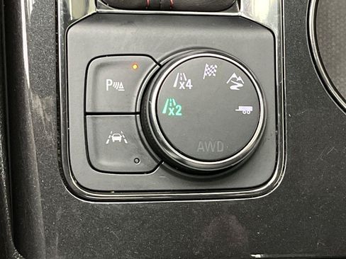 Certified 2025 Chevrolet Blazer RS w/ Driver Confidence II Package AWD/4WD image 18