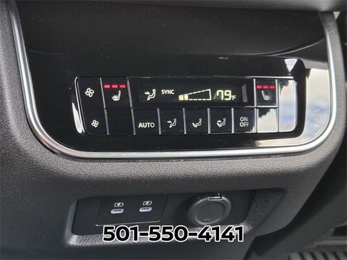 Used 2025 Nissan Armada Platinum image 15