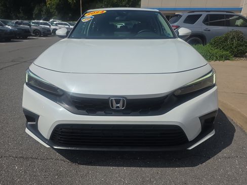 Used 2024 Honda Civic EX-L image 2