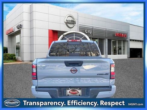 Used 2023 Nissan Frontier PRO-4X w/ Technology Package AWD/4WD image 7
