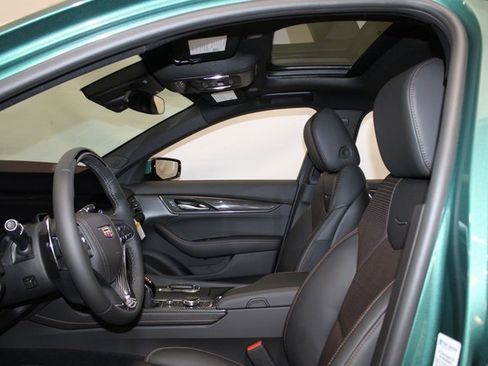 New 2026 Cadillac CT5 V image 6