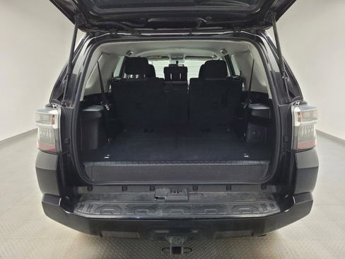 Used 2018 Toyota 4Runner SR5 image 29