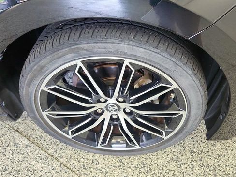 Used 2019 Toyota Avalon Touring w/ Advanced Safety Package FWD image 31