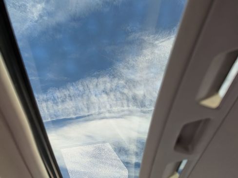 Used 2018 Volvo S60 T5 Dynamic w/ Vision Package image 34