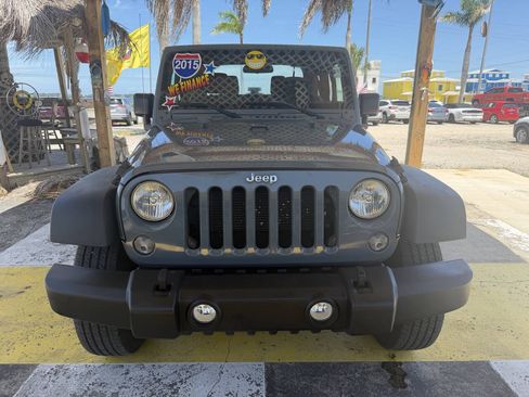 Used 2015 Jeep Wrangler Sport AWD/4WD image 2