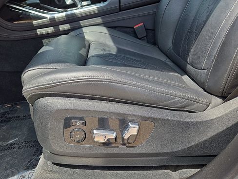 Used 2023 BMW ALPINA XB7 AWD/4WD image 25