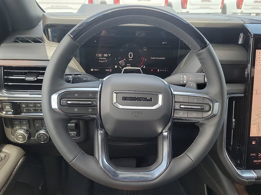 New 2026 GMC Yukon Denali w/ Denali Reserve Package AWD/4WD image 28