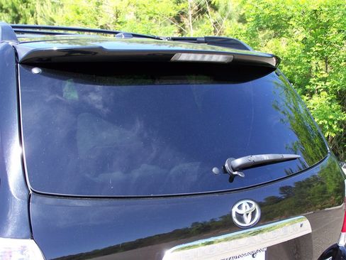 Used 2012 Toyota Highlander SE w/ Tow Pkg AWD/4WD image 28