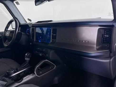 Used 2022 Ford Bronco Outer Banks AWD/4WD image 35