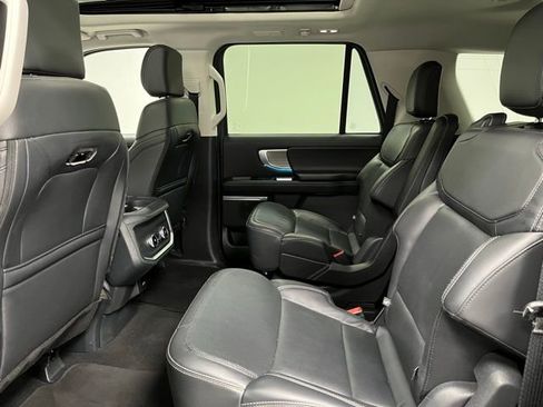 Used 2025 Ford Expedition Max Platinum AWD/4WD image 46