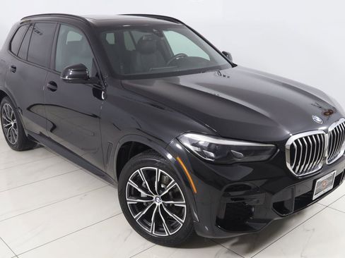 Used 2023 BMW X5 xDrive40i w/ M Sport Package image 18