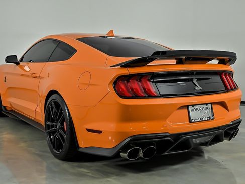 Used 2021 Ford Mustang Shelby GT500 w/ Technology Package RWD image 8