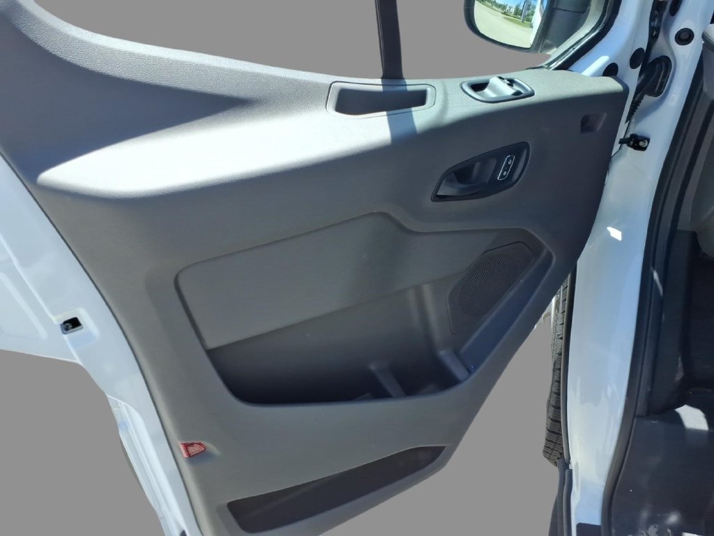 New 2026 Ford Transit 250 148 Medium Roof RWD image 11