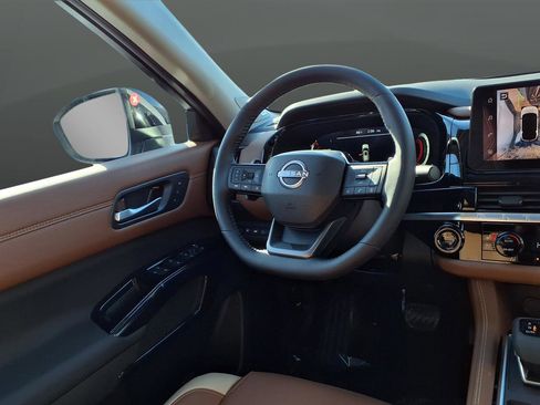 New 2026 Nissan Pathfinder Platinum image 27