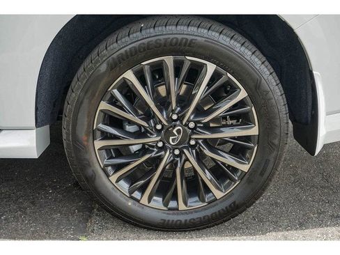 New 2026 INFINITI QX80 Autograph w/ Premium Cargo Package AWD/4WD image 10