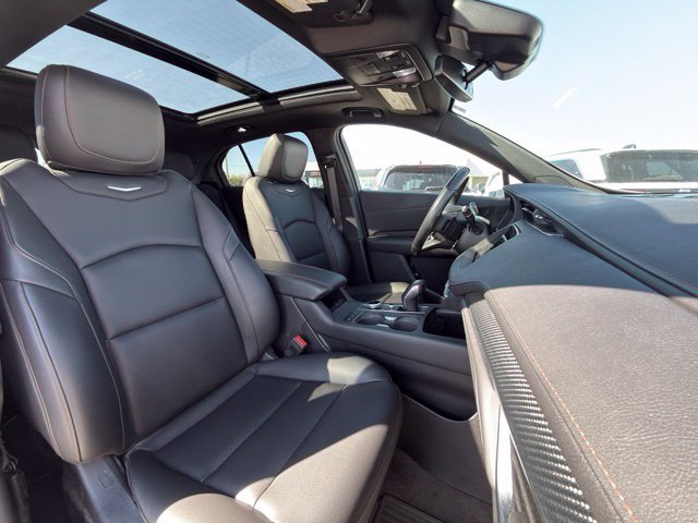 Used 2019 Cadillac XT4 Sport w/ Cold Weather Package AWD/4WD image 7