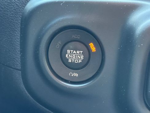 Used 2021 Jeep Gladiator Mojave w/ Cold Weather Group AWD/4WD image 61