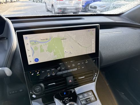 Used 2024 Subaru Solterra Limited image 25